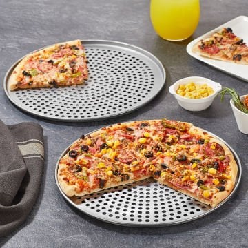 Yeni Delikli Pizza Tavası