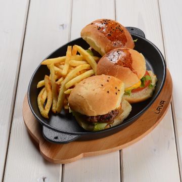 Lava Döküm Oval Fajita Tabağı Döküm Demir Yekpare Çift Kulplu Kayın Servis Ahşabı Ölçü 18x24cm.