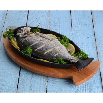 Lava Döküm Balık Tabağı Döküm Demir Yekpare Kulplu Kayın Servis Ahşabı Ölçü 15x24cm.