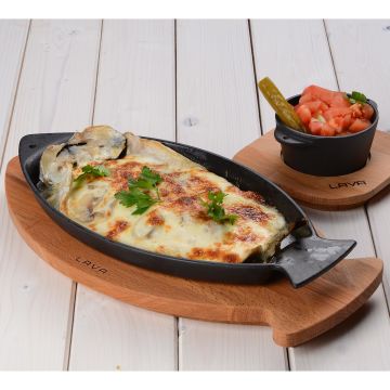 Lava Döküm Balık Tabağı Döküm Demir Yekpare Kulplu Kayın Servis Ahşabı Ölçü 15x24cm.