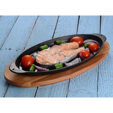 Lava Döküm Balık Tabağı Döküm Demir Yekpare Kulplu Kayın Servis Ahşabı 15x29cm.