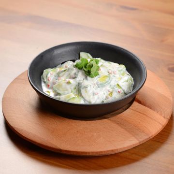 Lava Döküm Yuvarlak Çorba Kasesi ve Kayın Servis Ahşabı. Çap(Ø)14cm.